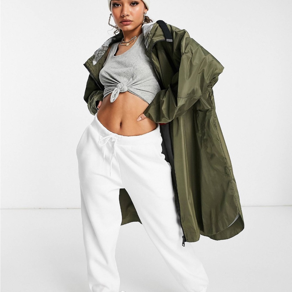 DKNY rain jacket overcoat with pockets